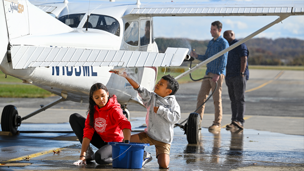 中国福彩飞艇168幸运预测网最新结果记录体彩-幸运飞行艇®开奖记录历史查询 Pilot Gear